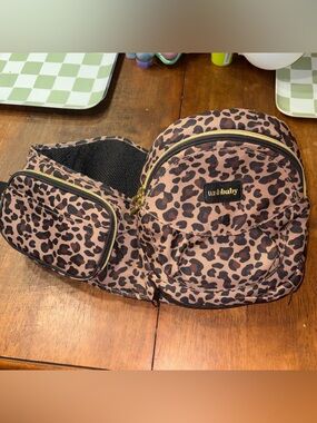 Tushbaby Leopard hip carrier